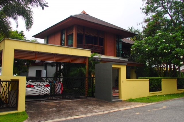 Three bedroom  house for Sale and Rent in East Pattaya