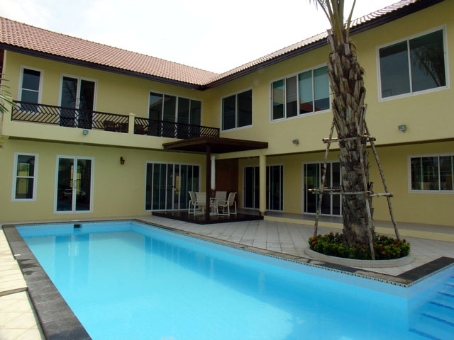 Four bedroom  house for Rent in South Pattaya