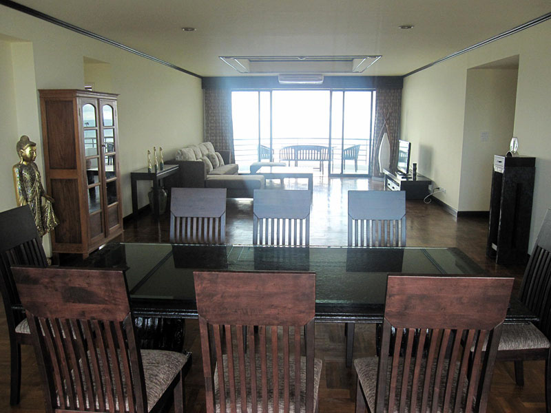 Three bedroom  condo for Rent in Pratumnak