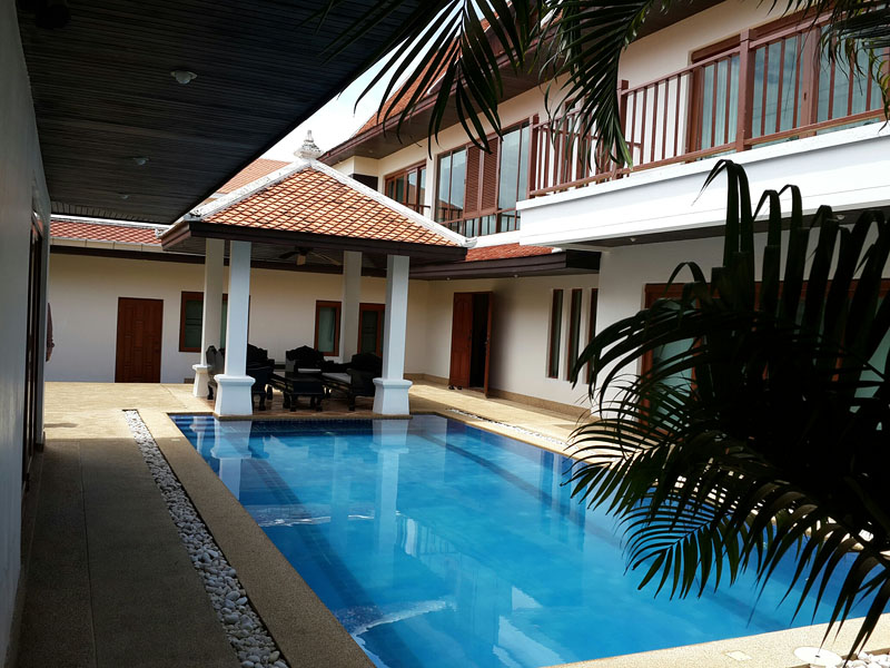 Five bedroom  house for Rent in Na Jomtien