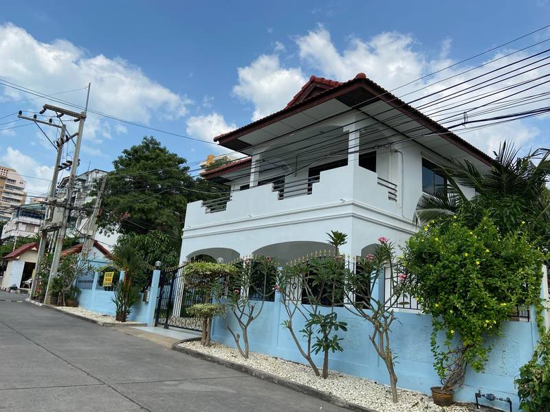 Three bedroom  house for Sale in Jomtien