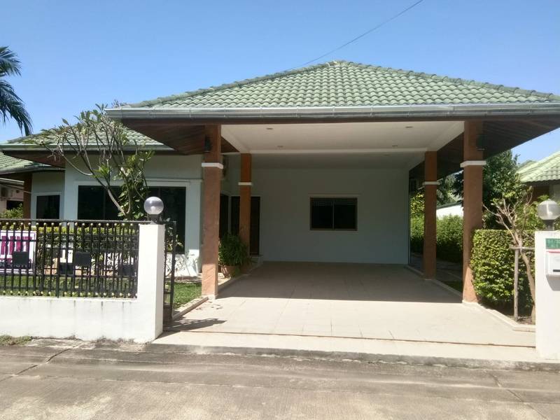 Three bedroom  house for Rent in Mabprachan - Pong