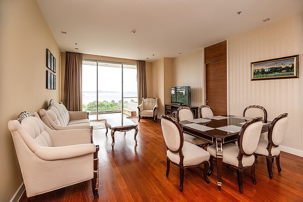 Luxury 2 Bedrooms Condo with Sea View for Sale