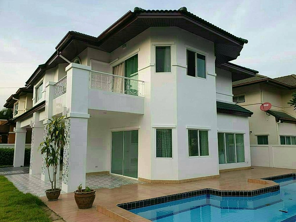 Three bedroom  house for Sale in East Pattaya