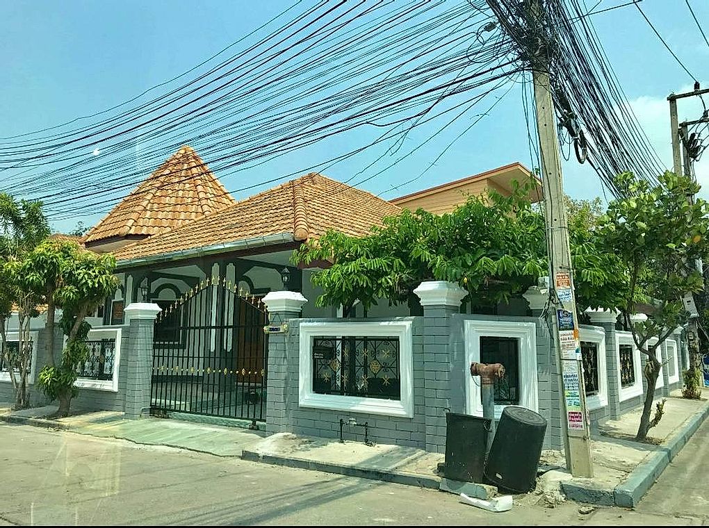 Дом  с тремя спальнями для продажи и в аренду (South Pattaya)