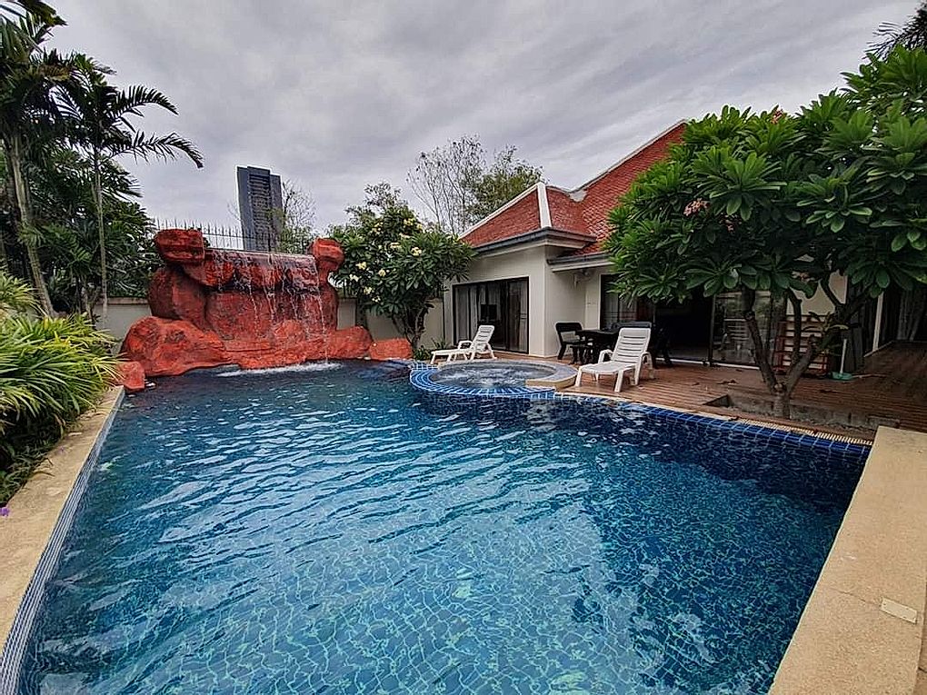 4 Bedroom House For Rent at Jomtien