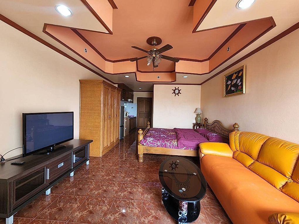  Located just a 5-minute walk to Jomtien Beach