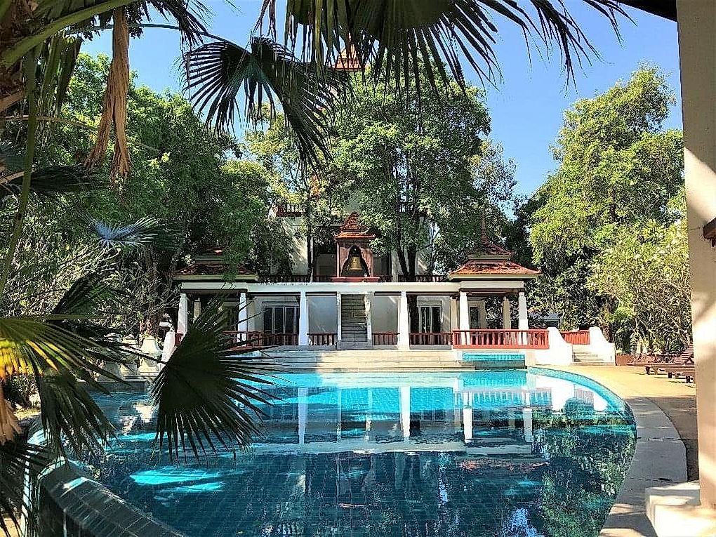 Nagawari Pool Villas