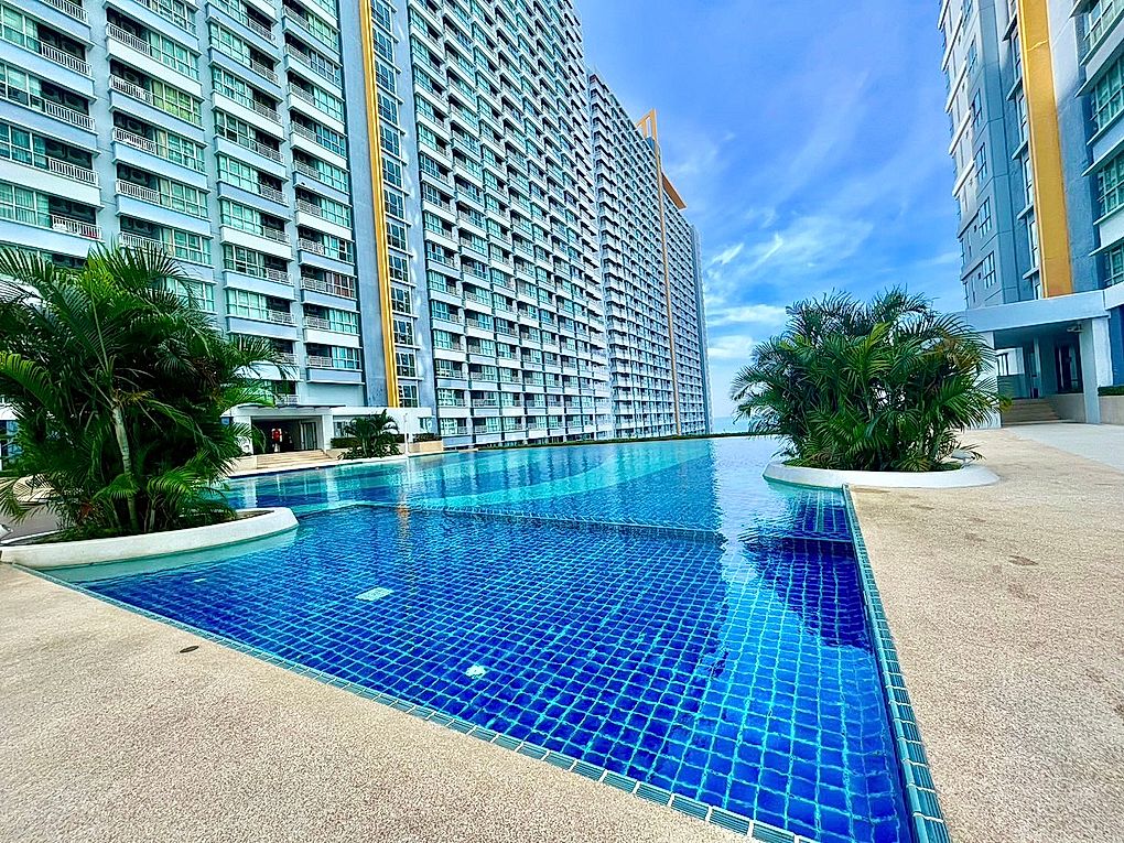 Кондо  с тремя спальнями для продажи (Jomtien)