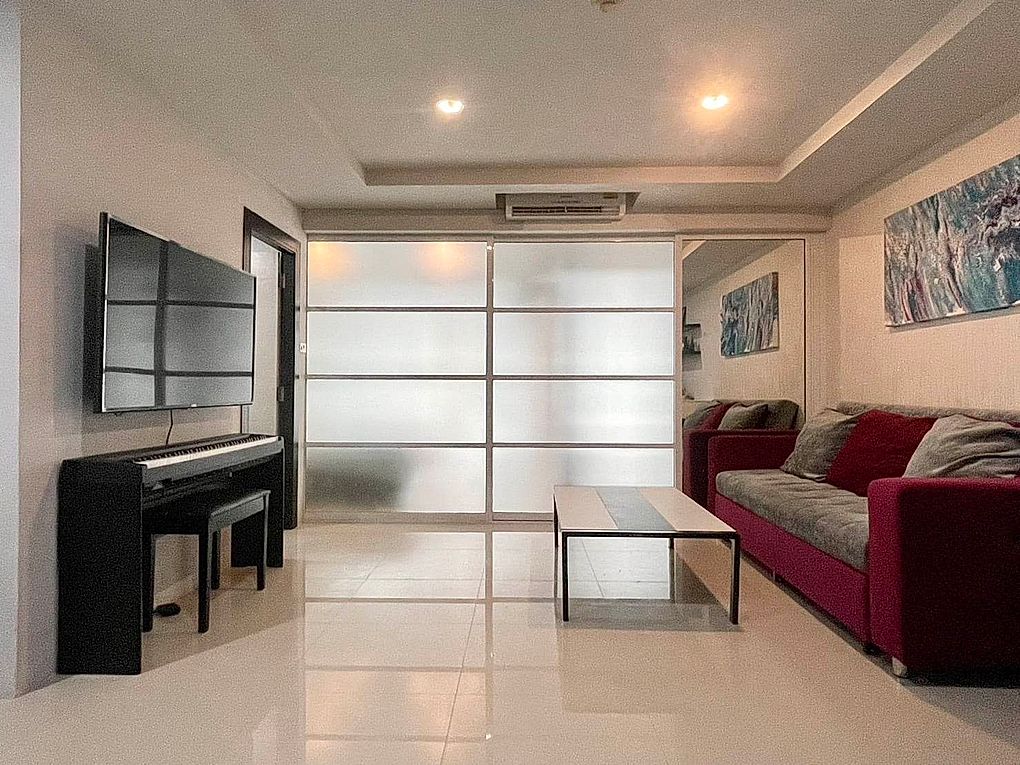 One bedroom  condo for Sale in South Pattaya