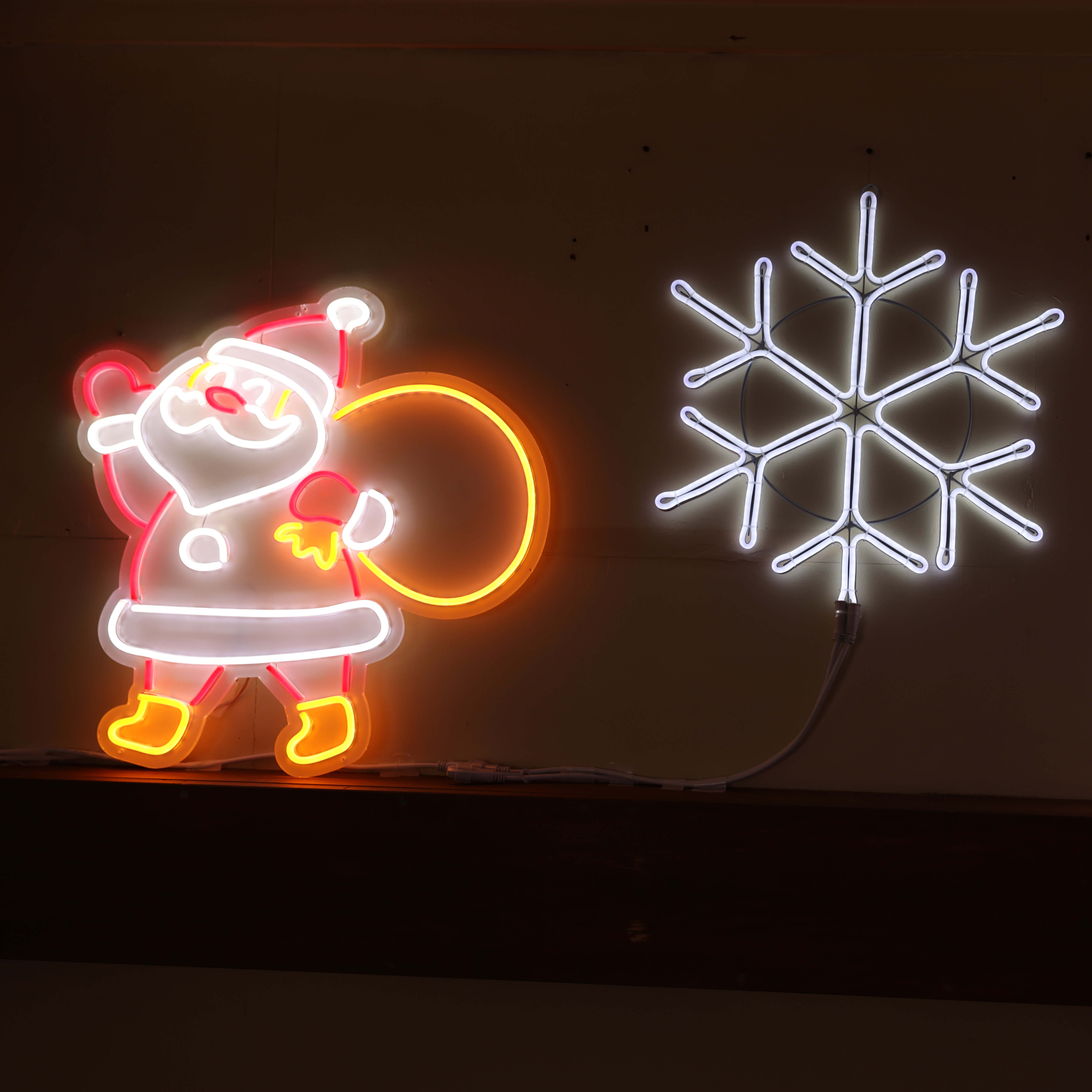 【販売】ネオンライトサンタ、スノーフレークセットの商品画像