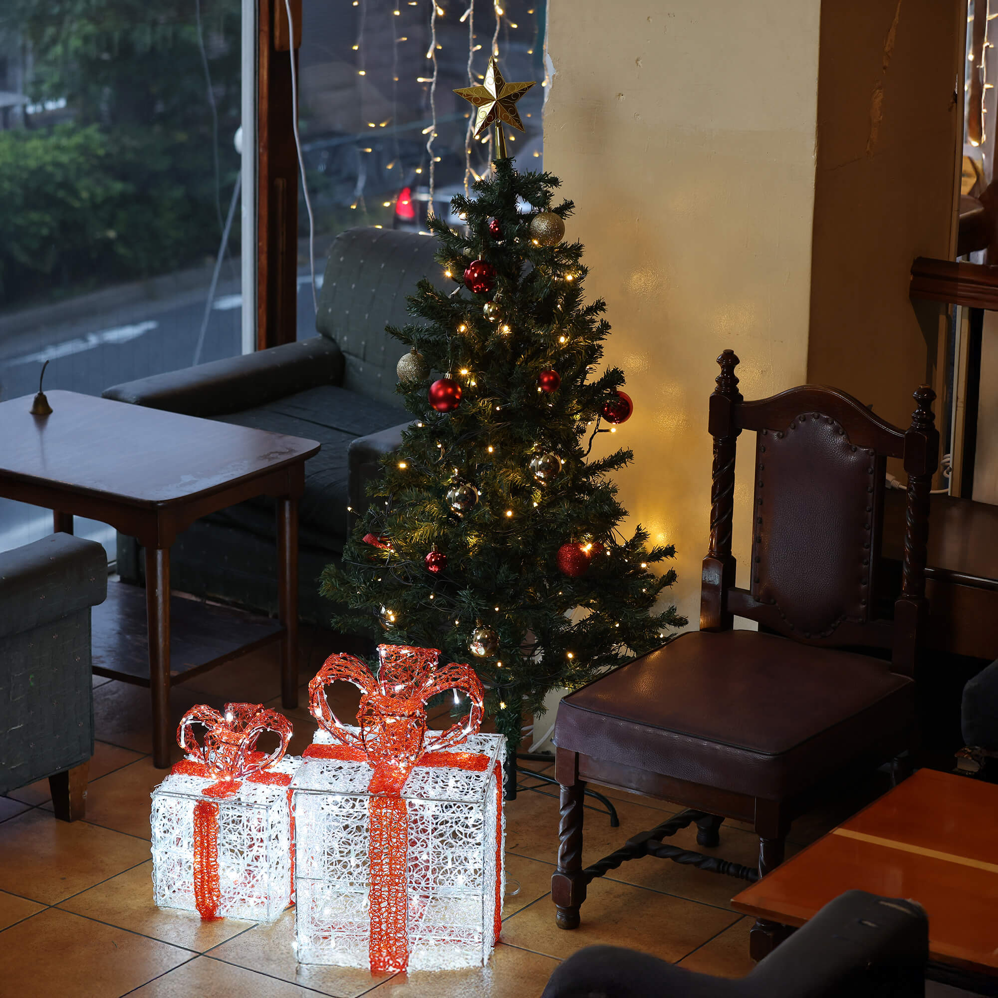 【販売】クリスマスツリー120cm LEDライト電球色付 ギフトボックスライトセットの商品画像