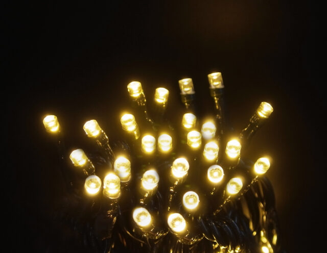 ソーラーストレートライト サイズ・カラー選択可 ソーラー充電式 連結不可の商品画像