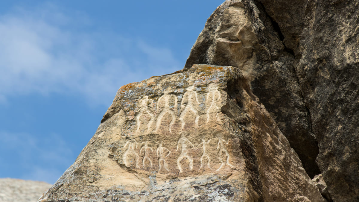 アゼルバイジャンの世界遺産	ゴブスタンの岩絵の文化的景観