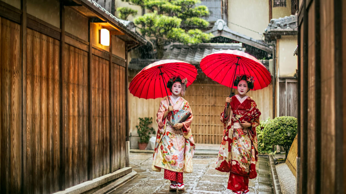 祇園を徒歩で観光！四条河原町～八坂神社～石塀小路｜京都東山散策コース