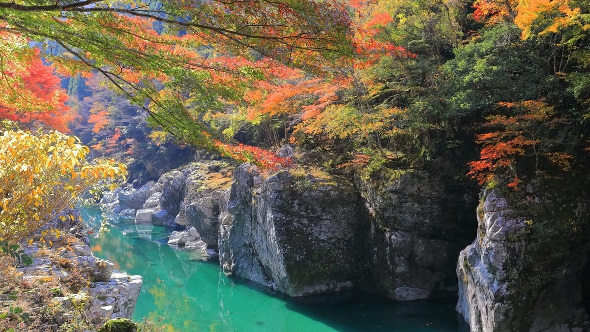 美しき渓谷が満喫できる徳島県三好市の観光スポット7選