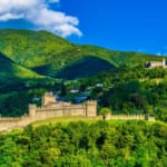 モンテベッロ城・サッソ・コルバロ城（スイス世界遺産）