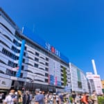 池袋駅東口（東京・池袋）