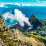 テーブルマウンテンとロープウェイ（ケープタウン）