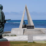 間宮林蔵の銅像と宗谷岬