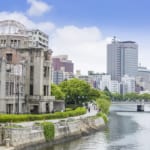 広島原爆ドームと元安川