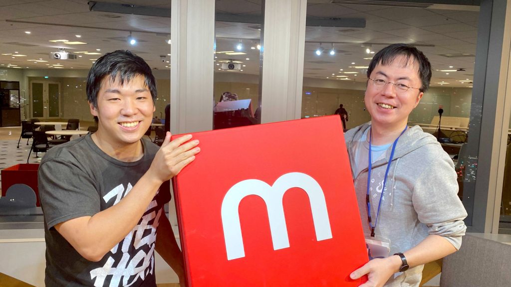 How a Mercari EM who says “I was not good at English” joined a language learning program and gained confidence