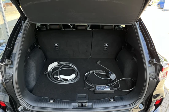 Ford Kuga 2.5 Plug-In Hybrid ST-Line X Garantie t/m 15-3-2028*! | B&O Audio | Camera | Navigatie | Elektrische Stoel | Adaptieve Cruise |