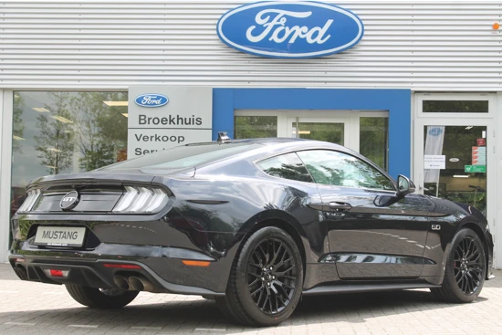 Ford Mustang Fastback 5.0 V8 GT | 5JR FABRIEKSGARANTIE | CAMERA | ADAPTIVE CRUISE | STUUR VERWARMING | PARKEERSENSOREN | 19" LMV | LEDER | CA