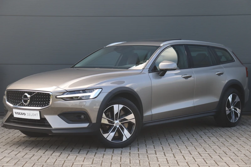 Volvo V60 Cross Country 2.0 D4 AWD Intro Edition
