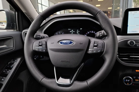 Ford Focus 1.0 EcoBoost Hybrid Titanium Style