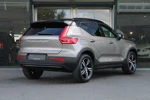 Volvo XC40 T2 R-design | Panoramadak | Adaptive Cruise | Pilot Assist | Leder-Alcantara | Camera | Park Assist V+A | Stoel + Stuurverwarmin