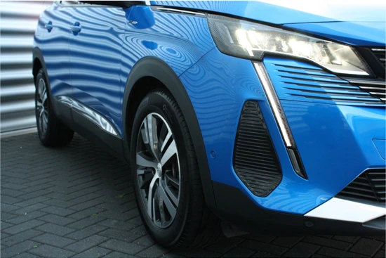 Peugeot 3008 1.6 HYBRID 225PK BLUE LEASE ALLURE AUTOMAAT / NAVI / LEDER / CLIMA / PDC / 18" LMV / CAMERA / KEYLESS / FULL-LED / 1E EIGENAAR /