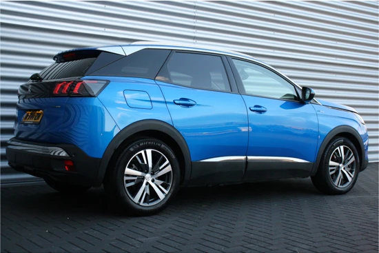 Peugeot 3008 1.6 HYBRID 225PK BLUE LEASE ALLURE AUTOMAAT / NAVI / LEDER / CLIMA / PDC / 18" LMV / CAMERA / KEYLESS / FULL-LED / 1E EIGENAAR /