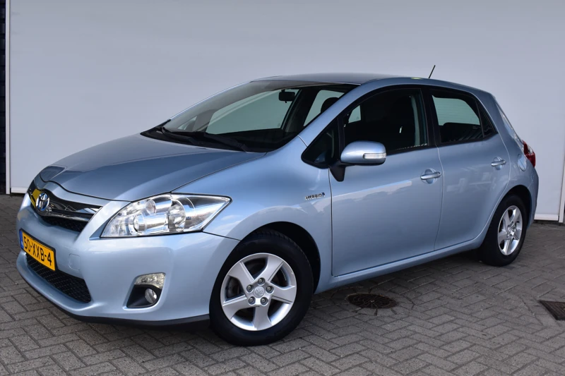 Toyota Auris 1.8 Full Hybrid Business