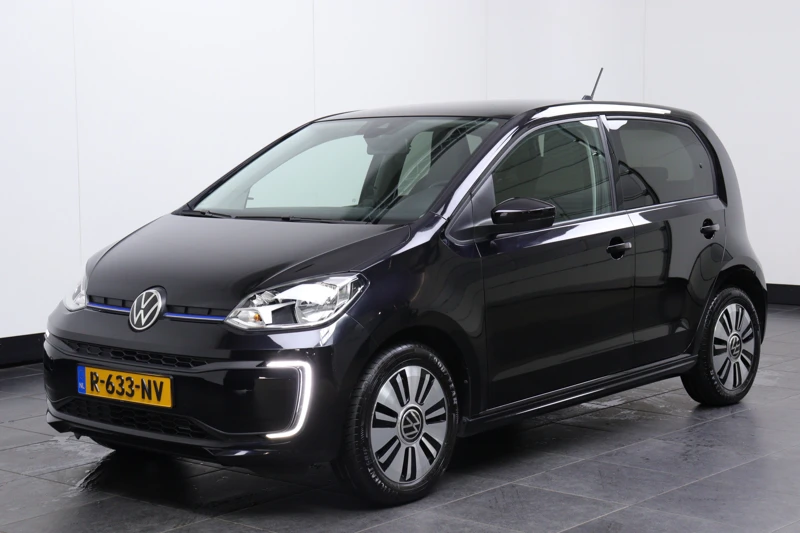 Volkswagen e-Up! e-up! 83PK | 260KM | 2000 Subsidie | Cruise Control | Achteruitrijcamera | Climate Controle | Maps & More | DAB Radio | Bluetoot