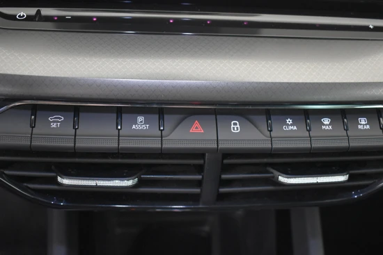 Škoda Octavia Combi 1.5 e-TSI 150PK MHEV Business Edition DSG/AUT | Cruise control | Navi by app | Led koplampen | DAB radio | Parkeersensoren