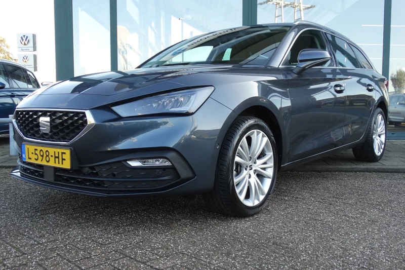 SEAT Leon Sportstourer 1.5 130 pk Style Business Intense