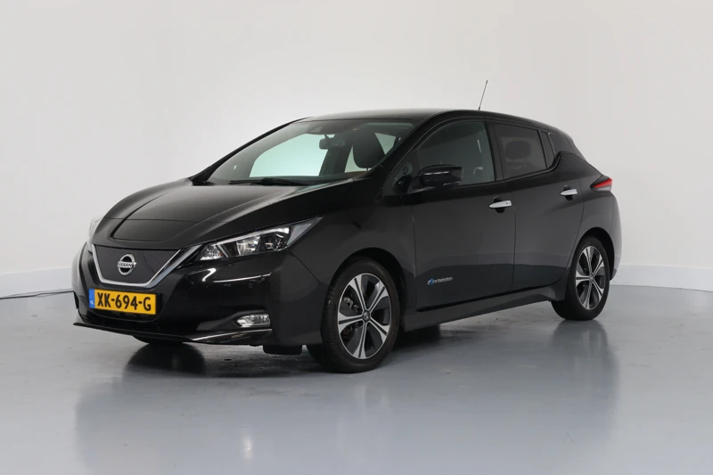 Nissan Leaf N-Connecta 40 kWh | Navi | Adap Cruise | Clima | Keyless | BLIS | 360 camera | Stuur+stoelverwarming