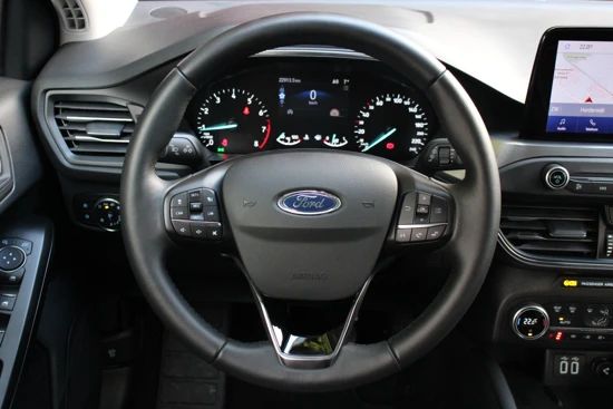 Ford Focus Wagon 1.0 EcoBoost MHEV 125pk Titanium Business | Adaptive Cruise | LED | BLIS | Clima | 17'' velgen