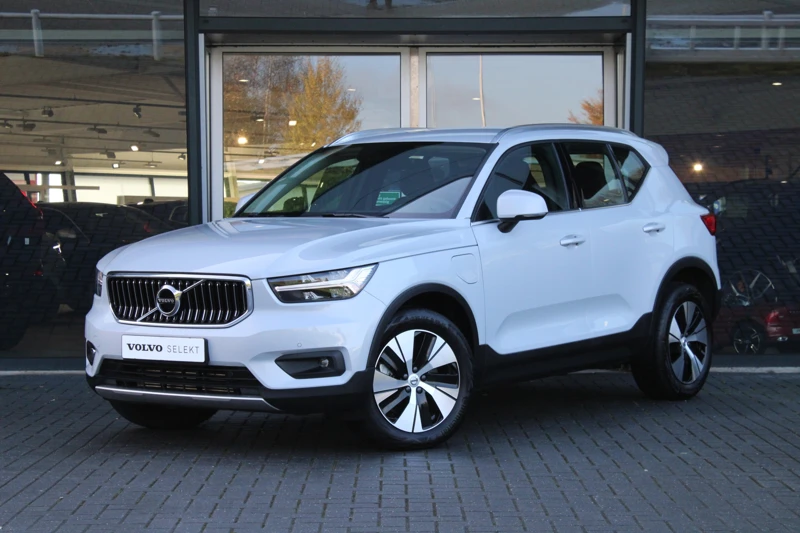 Volvo XC40 T4 Recharge Inscription Expression | Camera | Standverwarming | Keyless Entry | Cruise Control | Climate Control | Park Assist V