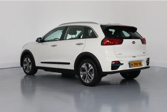 Kia e-Niro DynamicLine 64kWh | Trekhaak | Navigatie | Keyless | Camera | Stoel/Stuur Verwarming | Half Leder | volledig onderhouden