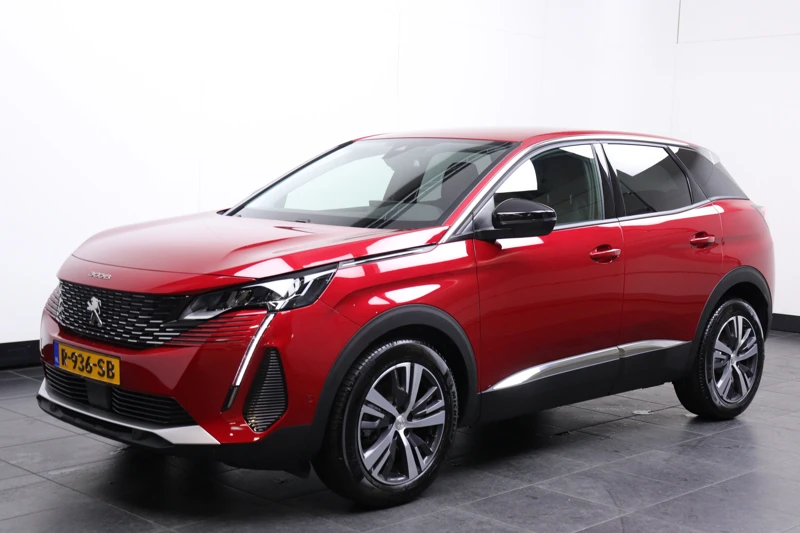 Peugeot 3008 SUV 1.2 130PK AUT.8 ALLURE | NAVI | Camera | Dode hoek det. | 18"LMV | Climate & Cruise C. | Half leder