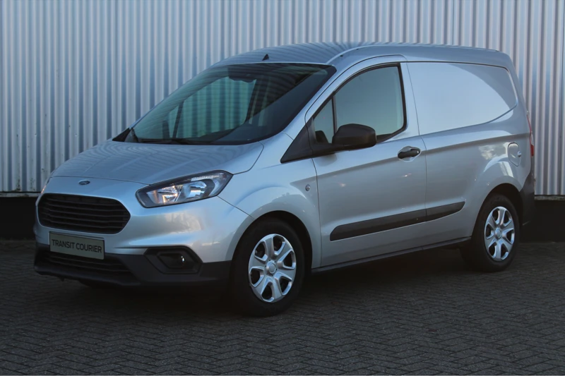 Ford Transit Courier 1.5 TDCI Trend Start&Stop | NAVIGATIE | CRUISE CONTROL | VOORRUITVERWARMING | CLIMATE CONTROL | STOELVERWARMING | PARKEERSENSORE