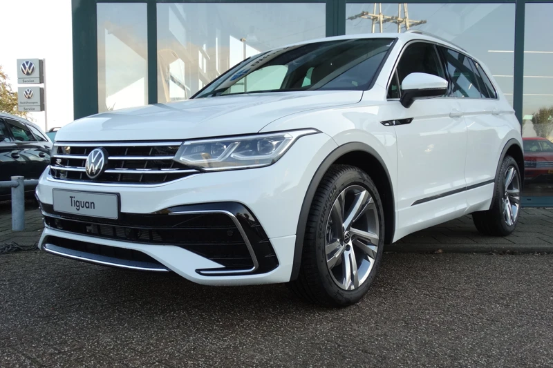 Volkswagen Tiguan 1.5 110 kW / 150 pk TSI 7 versn. DSG R-Line Business+