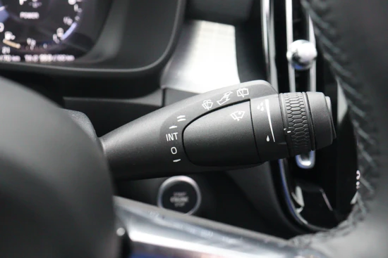 Volvo XC40 T4 Recharge Inscription | Panoramadak | Park Assist | Navigatie | Camera | Apple Carplay/Android Auto