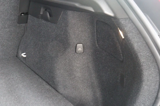 Volvo XC40 T4 Recharge Inscription | Panoramadak | Park Assist | Navigatie | Camera | Apple Carplay/Android Auto