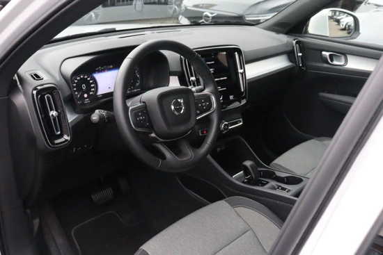 Volvo XC40 T4 Recharge Inscription | Panoramadak | Park Assist | Navigatie | Camera | Apple Carplay/Android Auto