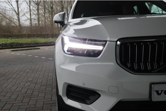 Volvo XC40 T4 Recharge Inscription | Panoramadak | Park Assist | Navigatie | Camera | Apple Carplay/Android Auto