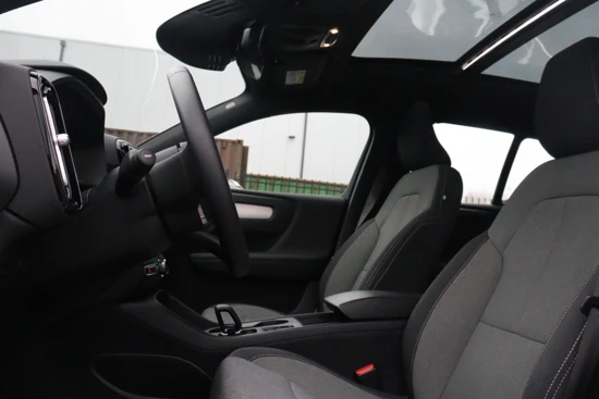 Volvo XC40 T4 Recharge Inscription | Panoramadak | Park Assist | Navigatie | Camera | Apple Carplay/Android Auto