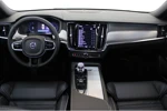 Volvo V90 B5 251PK Plus Dark | Panoramadak | Parkeerverwarming | 20'' LMV | Kinderzitjes